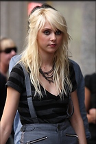 Celebrity Photo: Taylor Momsen
2592x3888 1.3 mb
Viewed 2 times
@BestEyeCandy.com