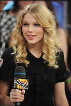 Celebrity Photo: Taylor Swift
1996x3000 1.2 mb
Viewed 5 times
@BestEyeCandy.com