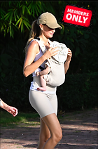 Celebrity Photo: Gisele Bundchen
1982x3000 1.8 mb
Viewed 1 time
@BestEyeCandy.com