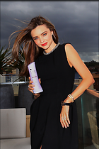 Celebrity Photo: Miranda Kerr
2000x3000 657 kb
Viewed 6 times
@BestEyeCandy.com