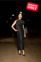 Celebrity Photo: Karolina Kurkova
3406x5109   2.2 mb
Viewed 0 times
@BestEyeCandy.com