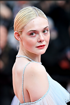 Celebrity Photo: Elle Fanning
88 Photos
Photoset #708051
@BestEyeCandy.com
