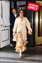 Celebrity Photo: Salma Hayek
1639x2458 1.8 mb
Viewed 0 times
@BestEyeCandy.com