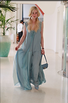 Celebrity Photo: Elle Fanning
1200x1800 163 kb
Viewed 11 times
@BestEyeCandy.com