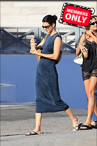 Celebrity Photo: Kendall Jenner
1670x2506   1.6 mb
Viewed 0 times
@BestEyeCandy.com