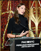 Celebrity Photo: Karlie Kloss
1280x1600 337 kb
Viewed 10 times
@BestEyeCandy.com