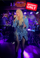 Celebrity Photo: Gwen Stefani
1980x2862 2.6 mb
Viewed 0 times
@BestEyeCandy.com