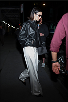 Celebrity Photo: Kendall Jenner
1365x2048 625 kb
Viewed 7 times
@BestEyeCandy.com