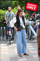 Celebrity Photo: Katie Holmes
2333x3500 2.6 mb
Viewed 1 time
@BestEyeCandy.com