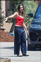 Celebrity Photo: Hailey Baldwin
987x1480 716 kb
Viewed 16 times
@BestEyeCandy.com