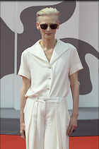 Celebrity Photo: Tilda Swinton
1200x1805 117 kb
Viewed 6 times
@BestEyeCandy.com