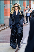 Celebrity Photo: Heidi Klum
24 Photos
Photoset #708188
@BestEyeCandy.com
