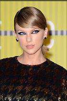 Celebrity Photo: Taylor Swift
1342x2000   613 kb
Viewed 9 times
@BestEyeCandy.com
