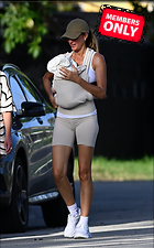 Celebrity Photo: Gisele Bundchen
1864x3000 1.8 mb
Viewed 1 time
@BestEyeCandy.com