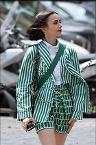 Lily Collins filming for Emily in Paris in Rome 05-11-2025
1200x1799 292 kb
Viewed 4 times
@BestEyeCandy.com