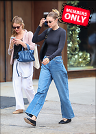 Celebrity Photo: Gigi Hadid
2286x3200 2.4 mb
Viewed 0 times
@BestEyeCandy.com