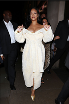 Celebrity Photo: Rihanna
1366x2048 853 kb
Viewed 3 times
@BestEyeCandy.com