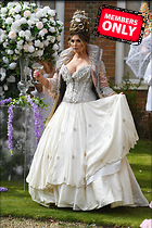 Amy Childs the Only Way is Essex TV Show filming Bridgerton Special in Essex 18.04..20.2021
3712x5568 4.2 mb
Viewed 0 times
@BestEyeCandy.com
