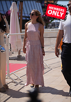 Celebrity Photo: Emma Watson
2200x3161 2.1 mb
Viewed 0 times
@BestEyeCandy.com