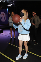 Celebrity Photo: Sydney Sweeney
1367x2048 617 kb
Viewed 11 times
@BestEyeCandy.com