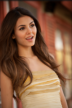 Celebrity Photo: Victoria Justice
733x1100 494 kb
Viewed 5 times
@BestEyeCandy.com