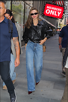 Celebrity Photo: Miranda Kerr
2000x3000 3.2 mb
Viewed 0 times
@BestEyeCandy.com