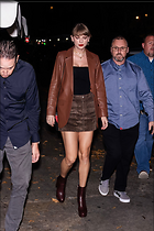 Celebrity Photo: Taylor Swift
1365x2048 782 kb
Viewed 14 times
@BestEyeCandy.com