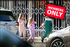 Celebrity Photo: Hilary Duff
3500x2333 3.2 mb
Viewed 0 times
@BestEyeCandy.com