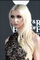 Celebrity Photo: Taylor Momsen
1366x2048 1.3 mb
Viewed 8 times
@BestEyeCandy.com