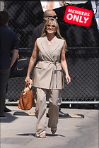 Celebrity Photo: Heidi Klum
2333x3499 2.4 mb
Viewed 1 time
@BestEyeCandy.com