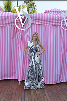 Celebrity Photo: Doutzen Kroes
1997x3000   987 kb
Viewed 4 times
@BestEyeCandy.com