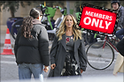 Celebrity Photo: Sarah Jessica Parker
3300x2200 3.0 mb
Viewed 0 times
@BestEyeCandy.com