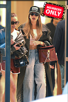 Brooks Nader candids spotted shopping at Bottega Veneta in Beverly Hills 22.11.2024 30x
2200x3300 1.9 mb
Viewed 1 time
@BestEyeCandy.com