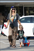 Celebrity Photo: Paris Hilton
1804x2706 1,048 kb
Viewed 8 times
@BestEyeCandy.com