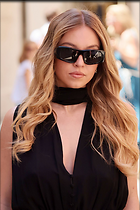Celebrity Photo: Sydney Sweeney
1200x1800 227 kb
Viewed 15 times
@BestEyeCandy.com
