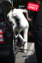 Celebrity Photo: Kendall Jenner
2196x3300 2.5 mb
Viewed 0 times
@BestEyeCandy.com
