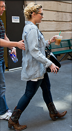 Celebrity Photo: Demi Lovato
973x1770 1.2 mb
Viewed 4 times
@BestEyeCandy.com