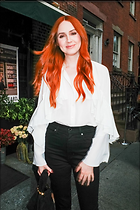 Celebrity Photo: Karen Gillan
1200x1800 289 kb
Viewed 13 times
@BestEyeCandy.com