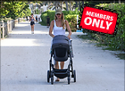Celebrity Photo: Gisele Bundchen
2500x1826 1.9 mb
Viewed 1 time
@BestEyeCandy.com