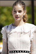 Barbara Palvin arrives at the Excelsior Hotel in Venice Italy 08.31..20.2016
1200x1800 327 kb
Viewed 10 times
@BestEyeCandy.com