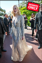 Celebrity Photo: Elle Fanning
4000x6000 2.7 mb
Viewed 1 time
@BestEyeCandy.com