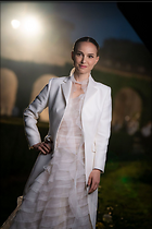 Celebrity Photo: Natalie Portman
1200x1800 149 kb
Viewed 23 times
@BestEyeCandy.com