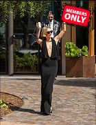 Celebrity Photo: Julianne Hough
2550x3300 5.7 mb
Viewed 0 times
@BestEyeCandy.com