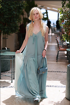 Celebrity Photo: Elle Fanning
1200x1800 222 kb
Viewed 16 times
@BestEyeCandy.com