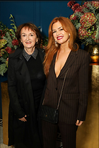 Celebrity Photo: Isla Fisher
2 Photos
Photoset #722471
@BestEyeCandy.com