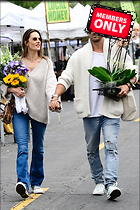 Celebrity Photo: Alessandra Ambrosio
1707x2560 1.6 mb
Viewed 0 times
@BestEyeCandy.com