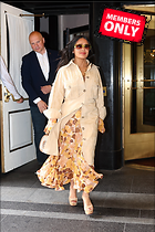 Celebrity Photo: Salma Hayek
1743x2615 1.9 mb
Viewed 0 times
@BestEyeCandy.com