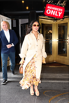 Celebrity Photo: Salma Hayek
1938x2907 2.4 mb
Viewed 0 times
@BestEyeCandy.com