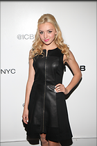 Celebrity Photo: Peyton Roi List
2592x3888 689 kb
Viewed 6 times
@BestEyeCandy.com