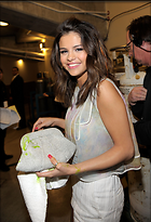 Celebrity Photo: Selena Gomez
2050x3000 719 kb
Viewed 10 times
@BestEyeCandy.com